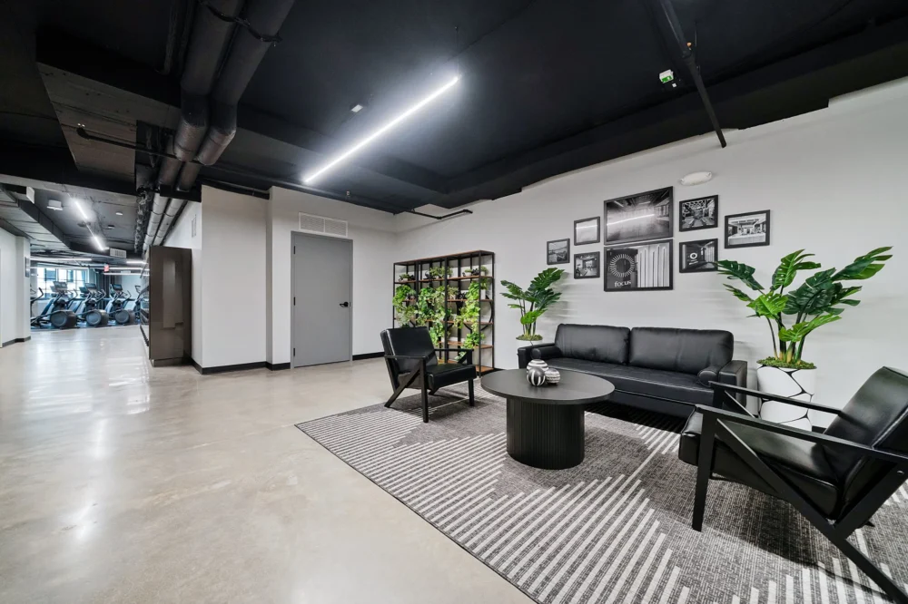 Community lounge - City Fitness Hoboken Maxwell Place
